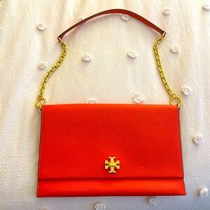 Tory Burch coral leather shoulder bag with chain strap!